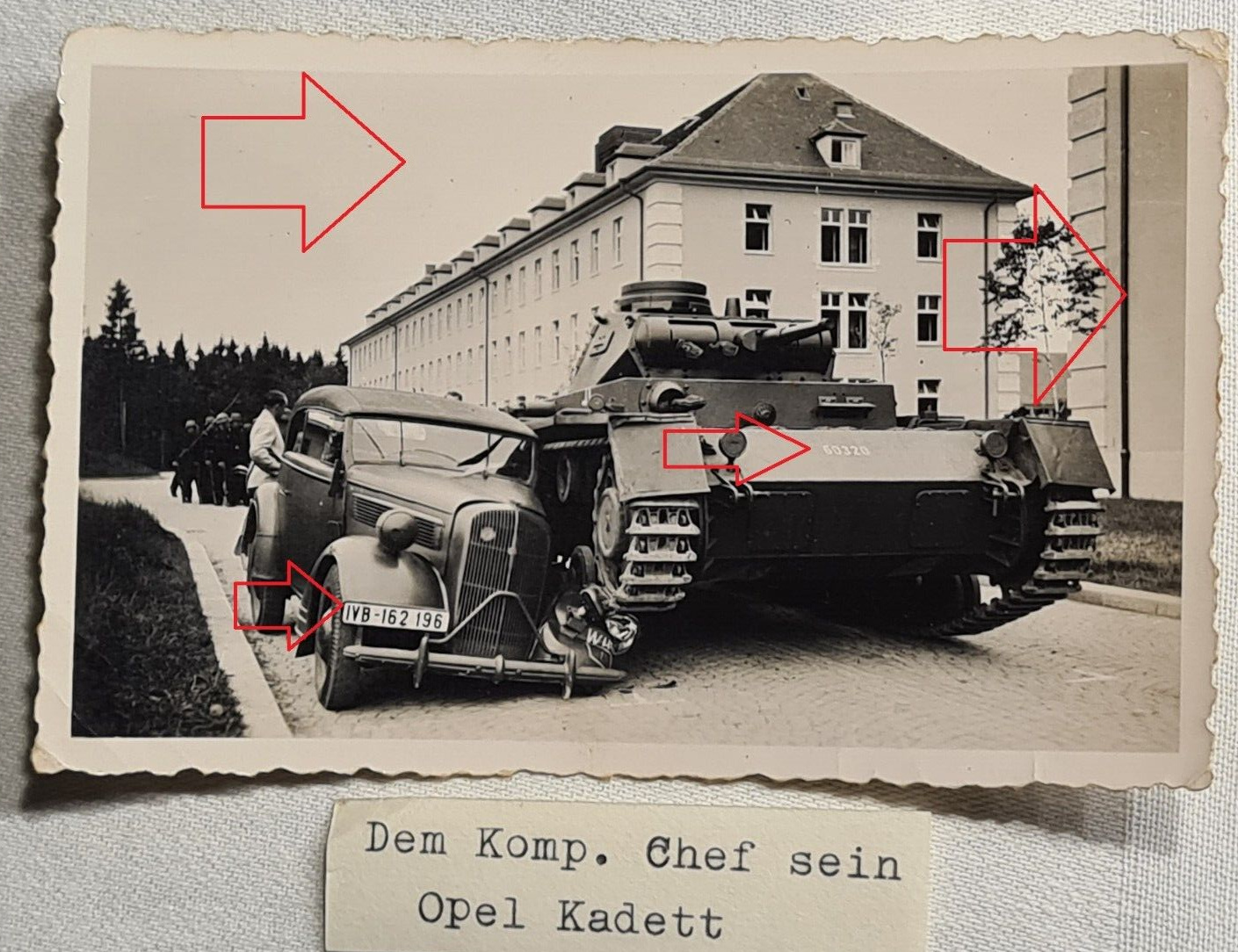Pz.Kpfw. III Ausf.D (Fgst.Nr.60320) {001}{a}.jpg